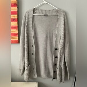 VENUS Classic Gray Cardigan Sweater